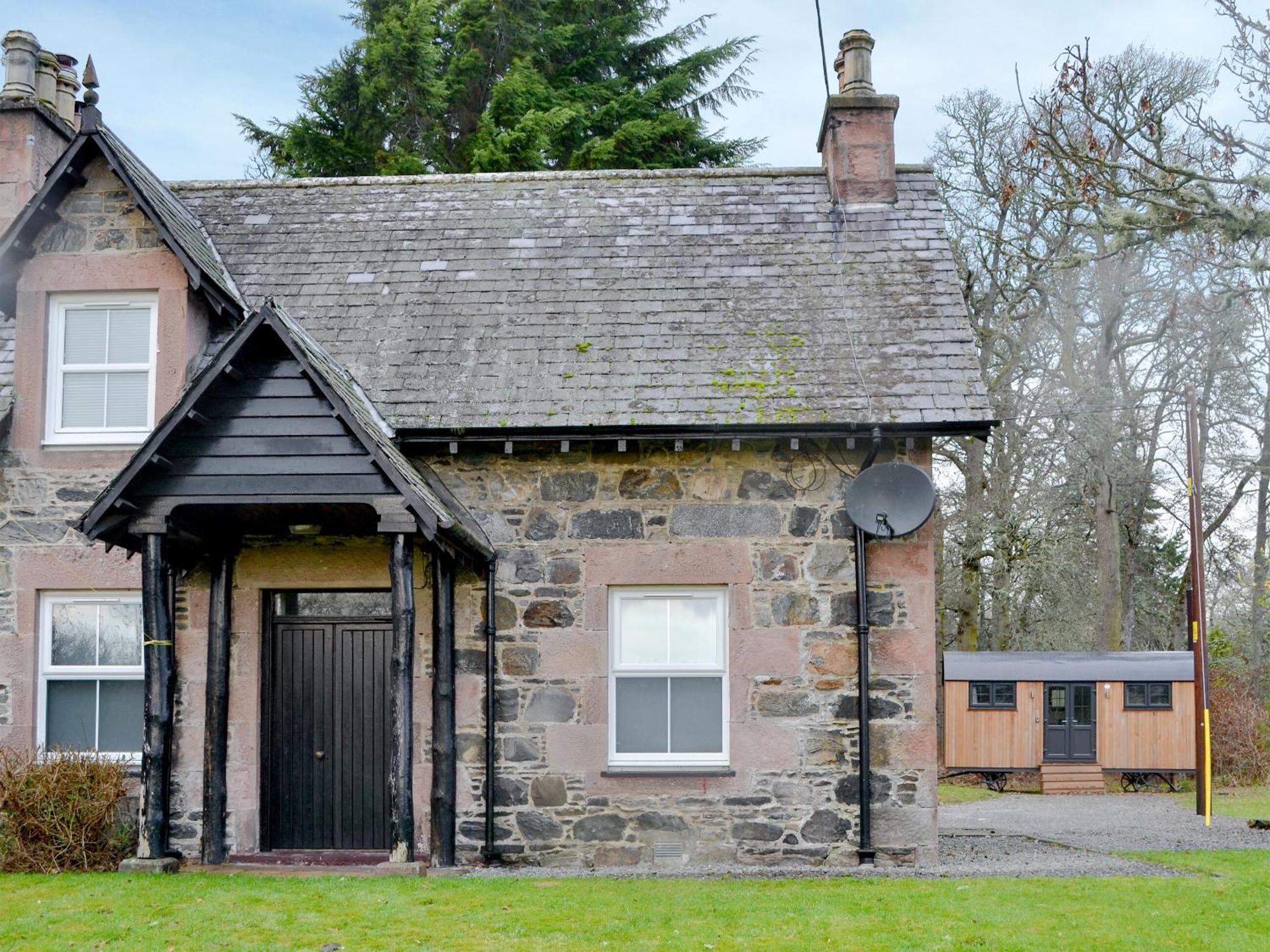 Checkers Cottage - Beaufort Estate Belladrum Eksteriør billede